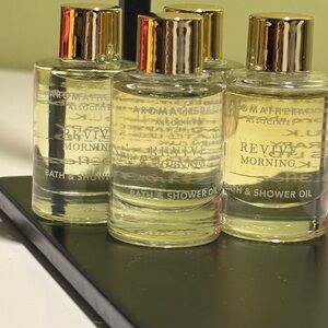 Aromatherapy Associates Revive Morning Bath & Shower Oil - TRAVEL SIZE